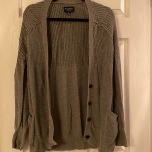 Grey cardigan